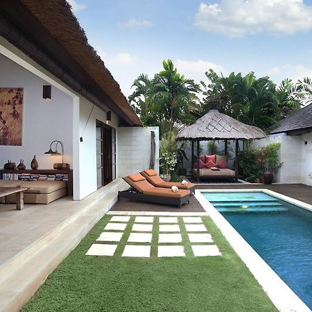 Villa Bali Asri Семиняк Екстериор снимка